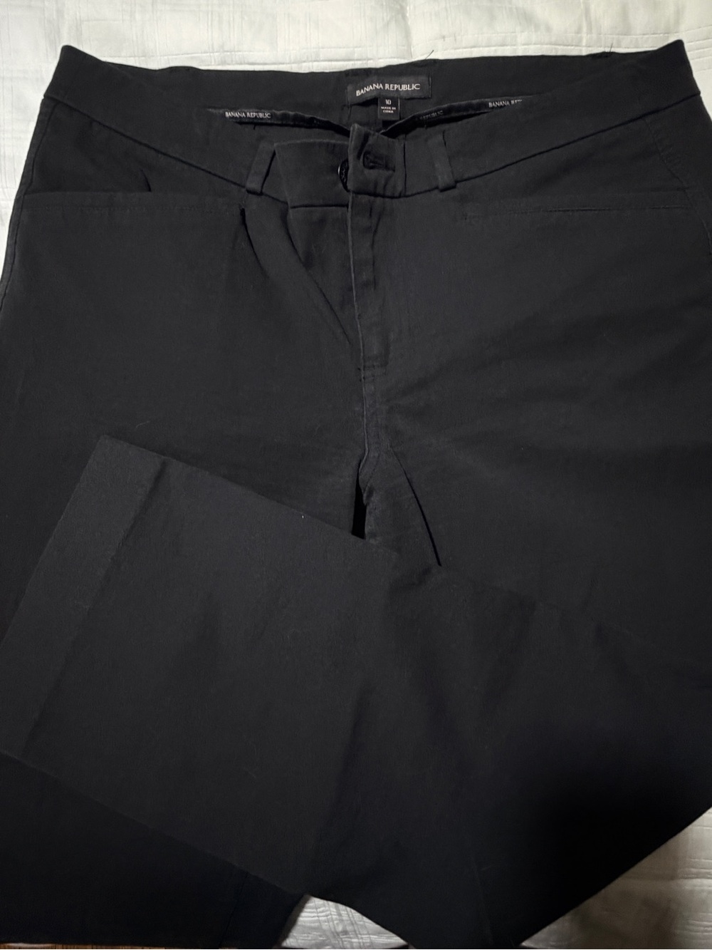 Banana Republic Women’s Black Straight-Leg Chinos